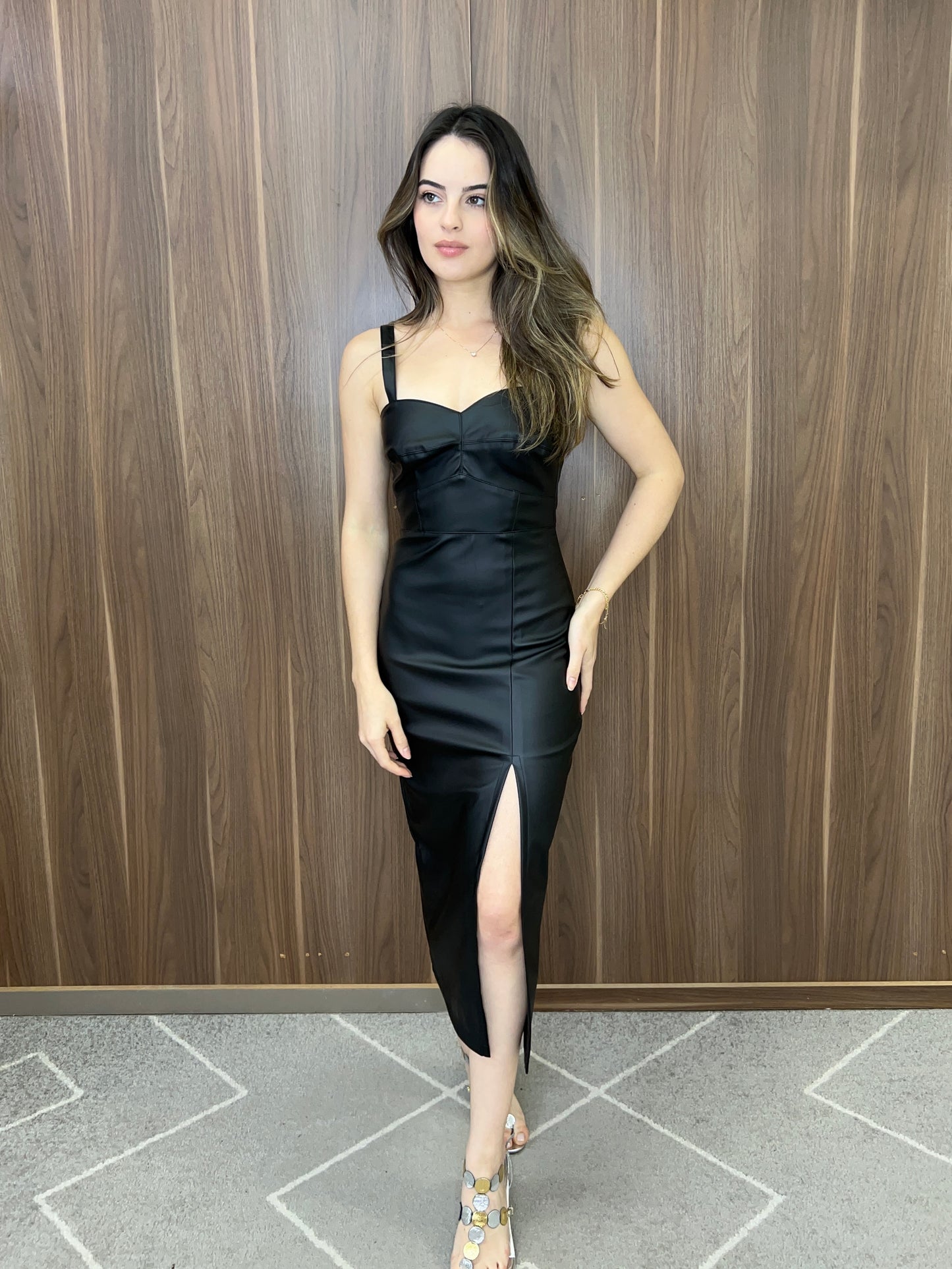 Vestido midi couro