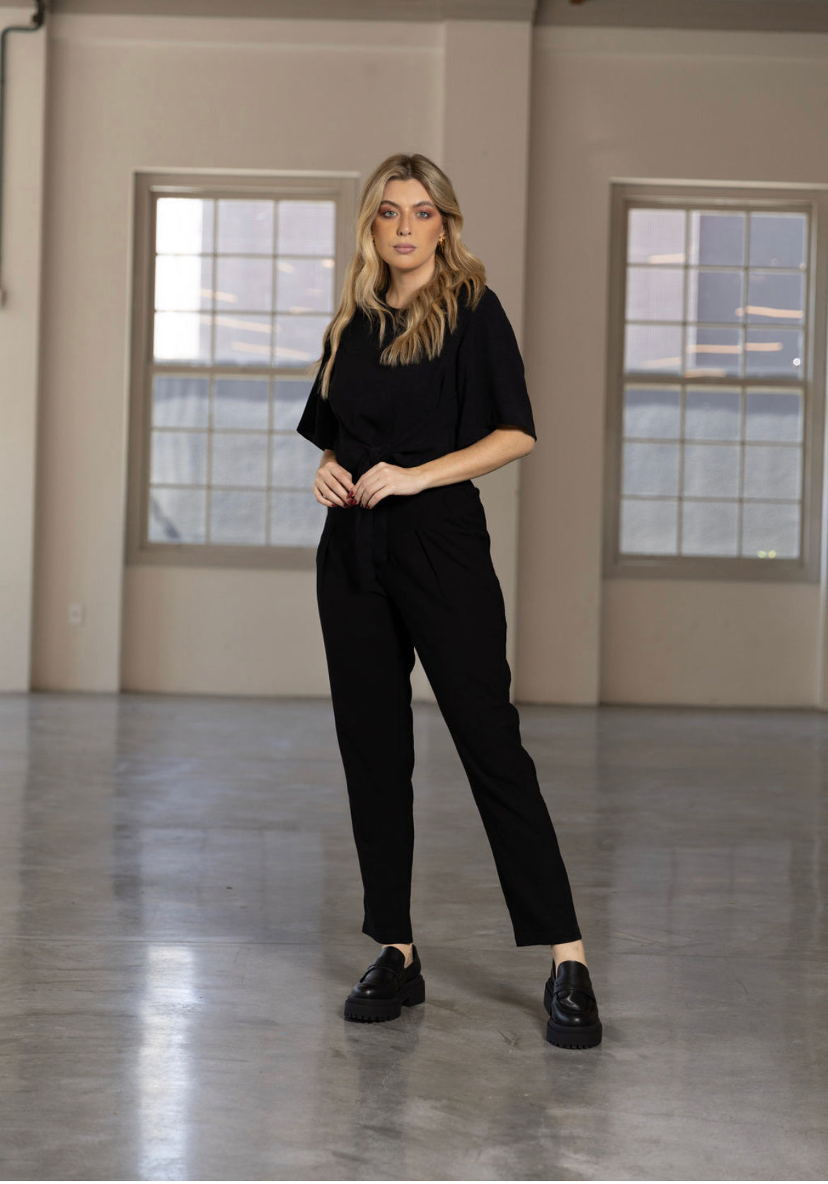 Calça jogging com prega