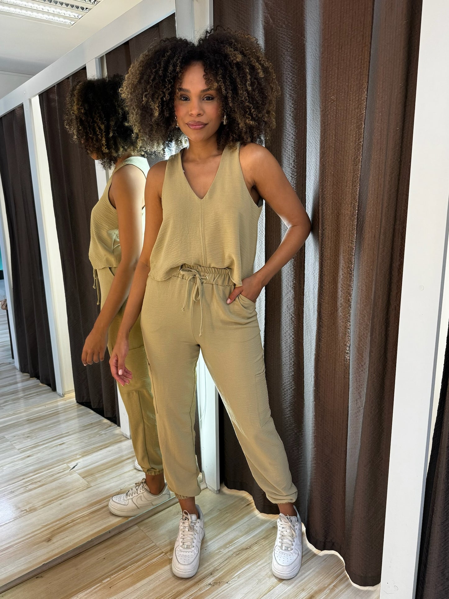 Calça Jogging Bolsos