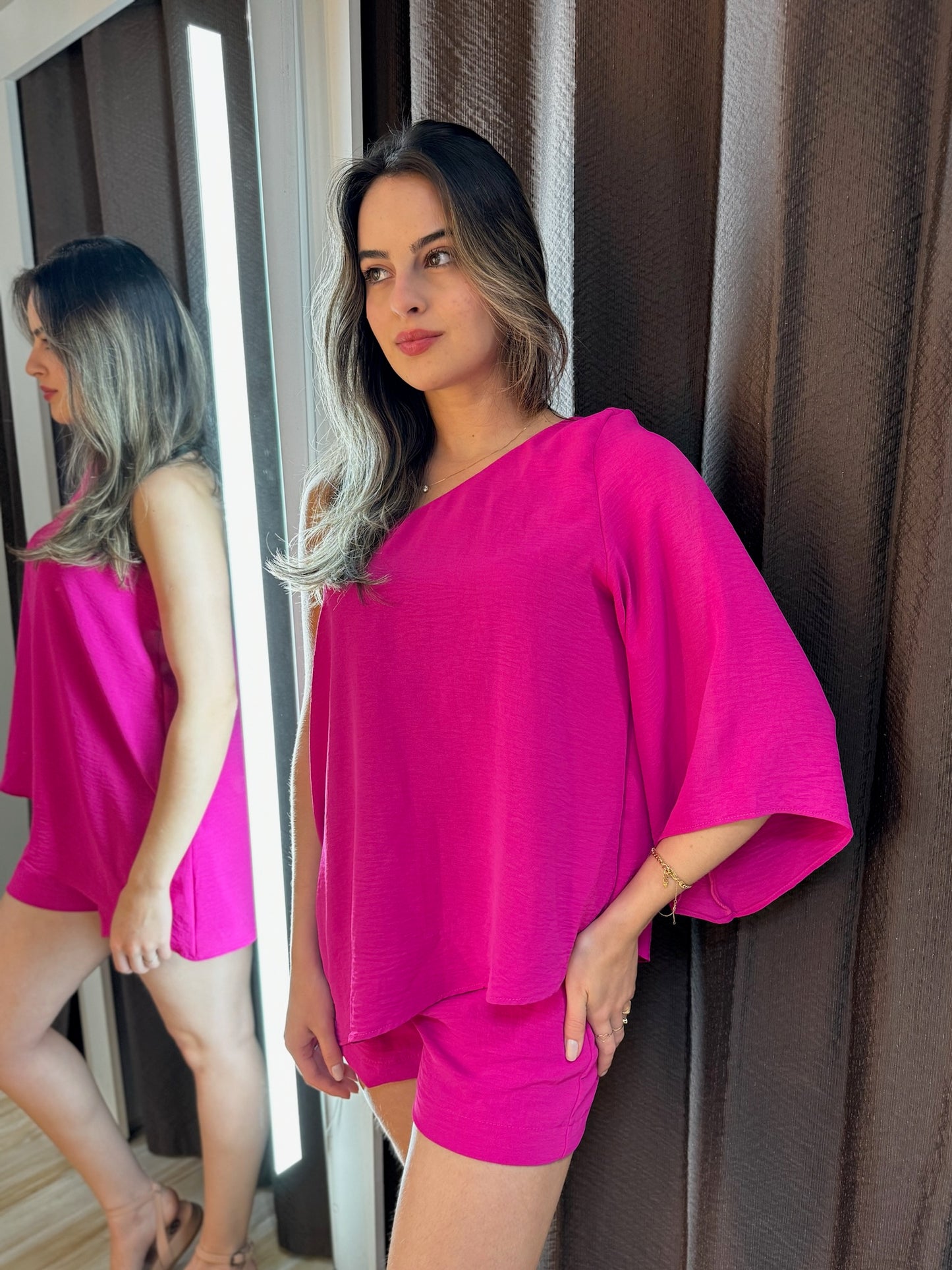 Blusa Um Ombro Assimétrica