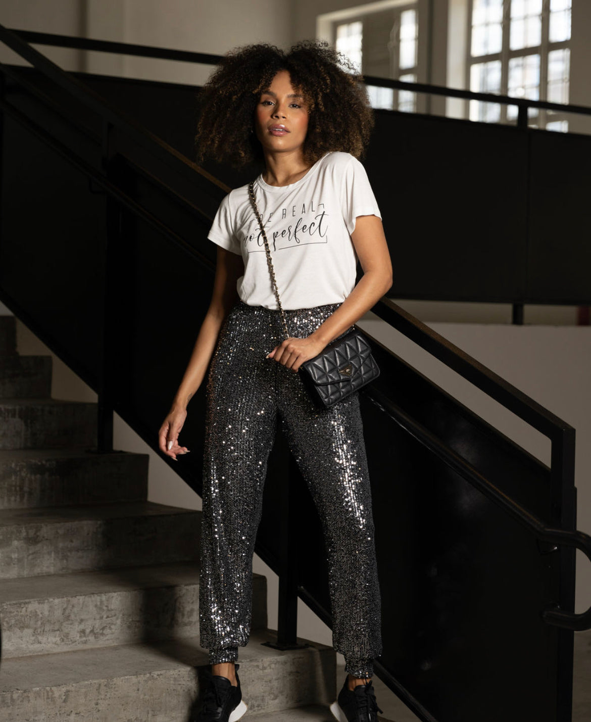 Calça jogging paetê