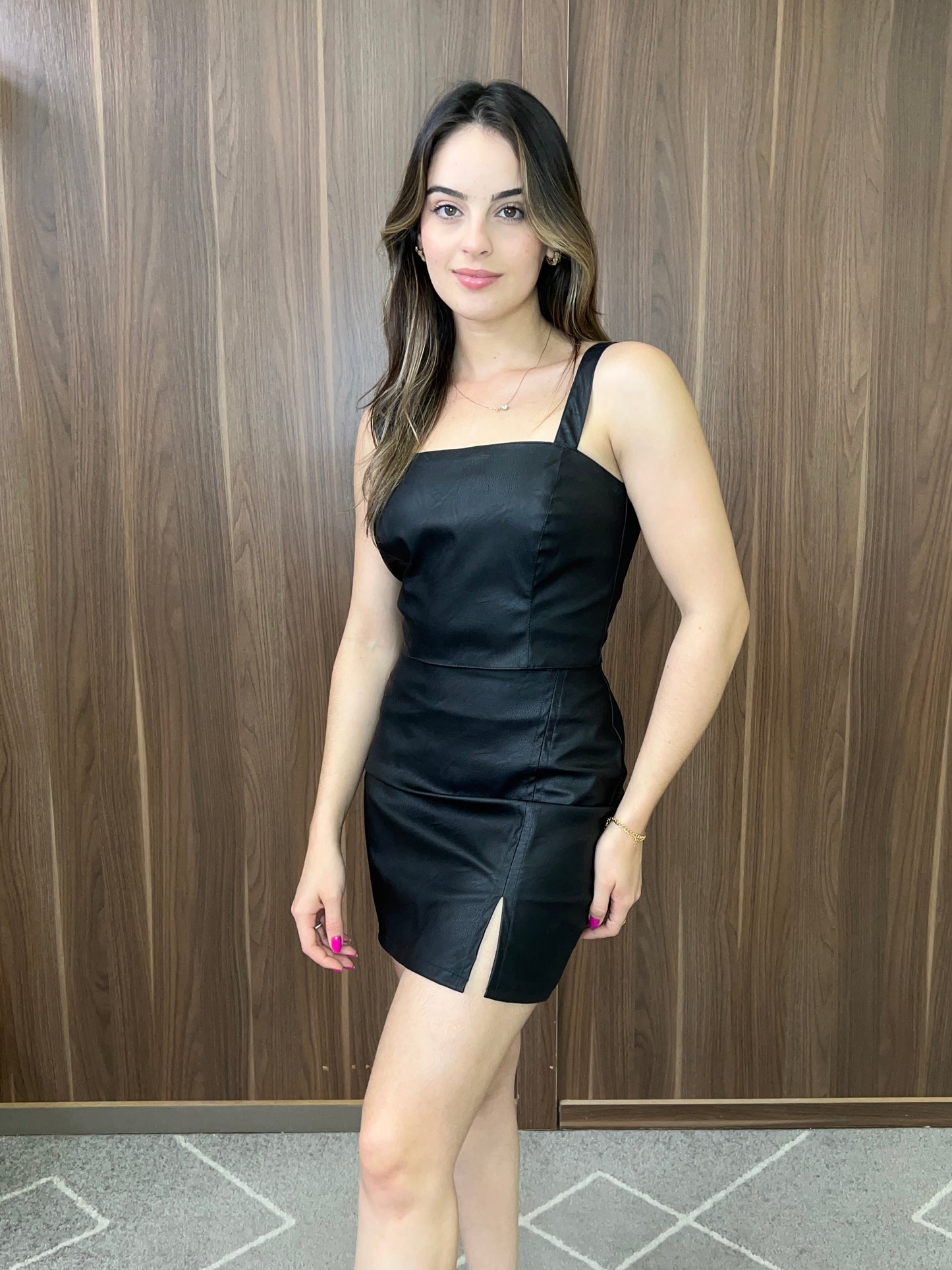 Cropped alça couro