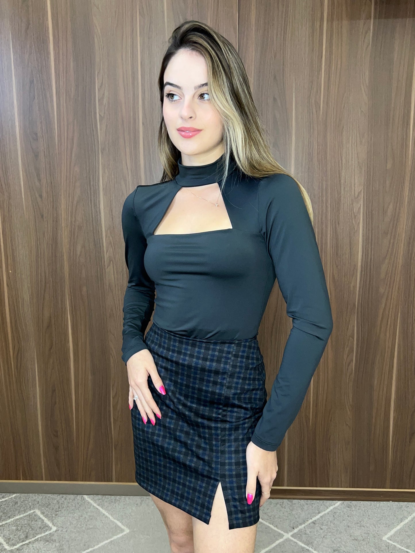 Blusa poliamida recorte busto