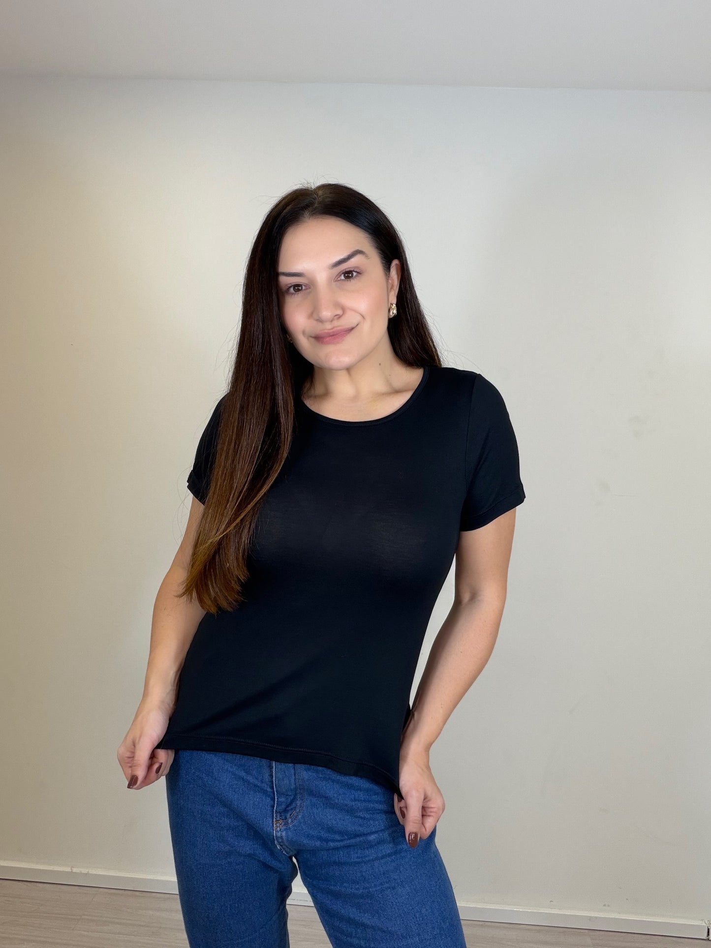 Blusa Básica Manga Curta
