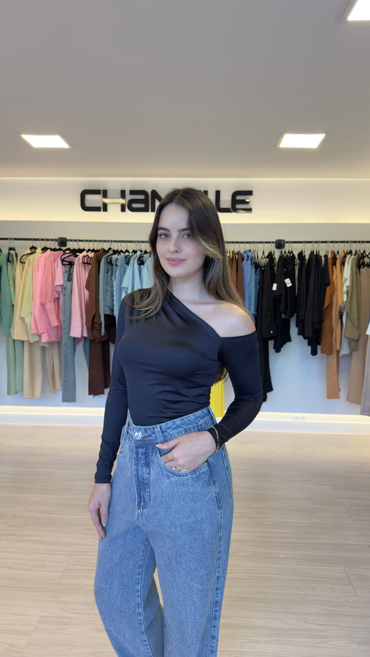 Blusa Poliamida Assimétrica