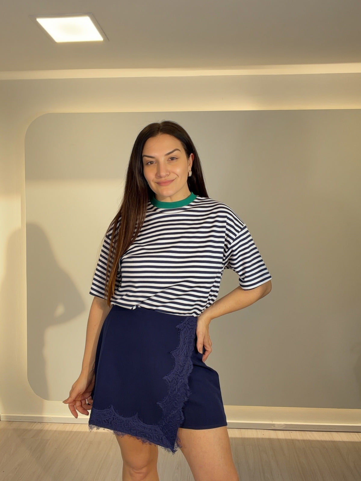 Short Saia Detalhe Renda