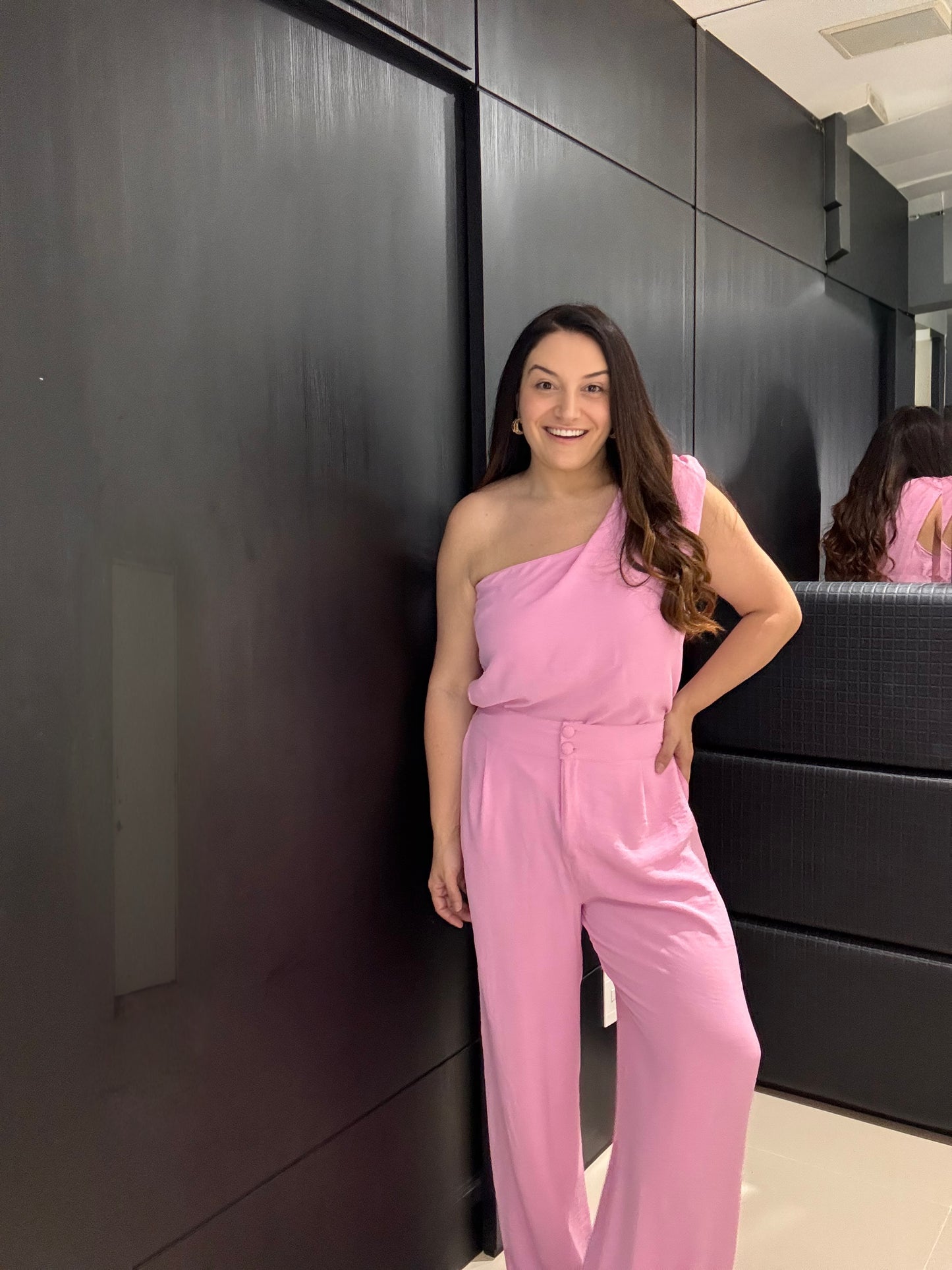 Blusa de um ombro crepe Airflow