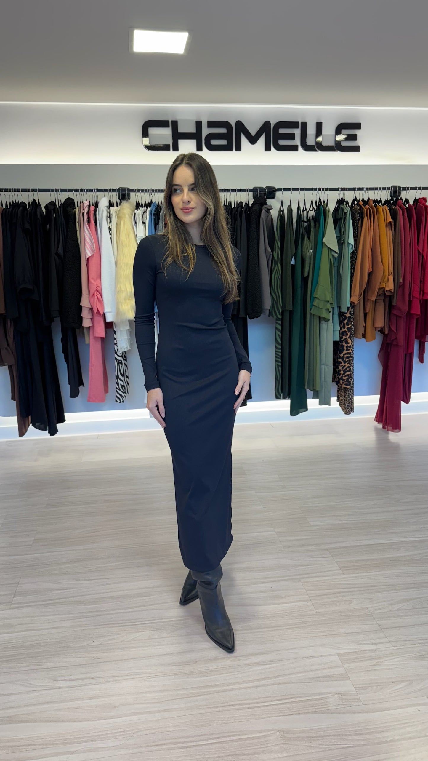 Vestido Canelado Midi