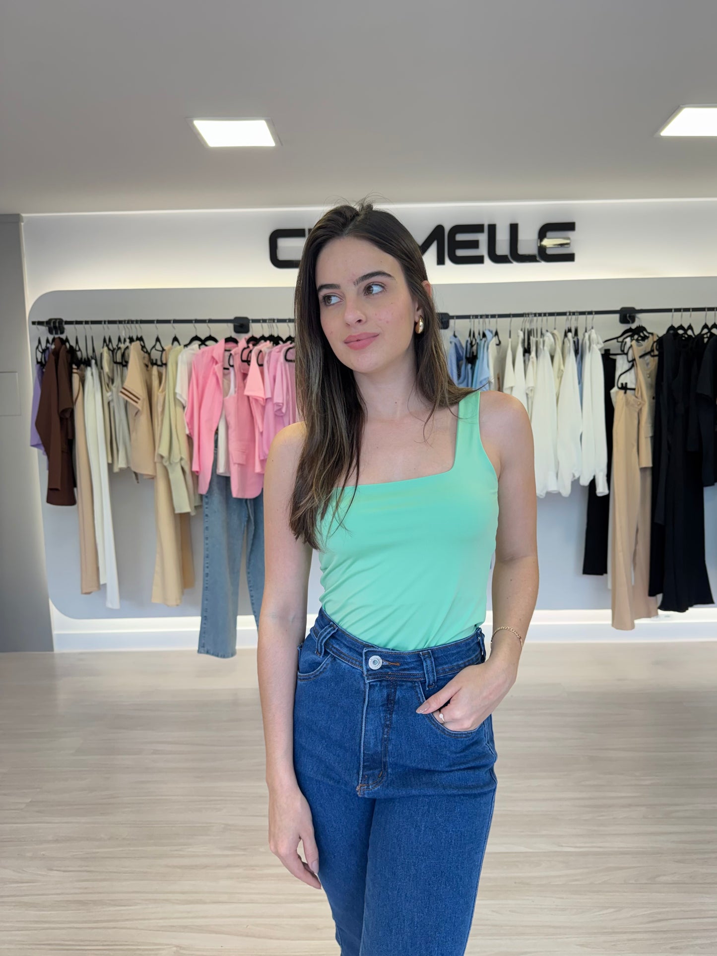 Regata Decote Quadrado Poliamida