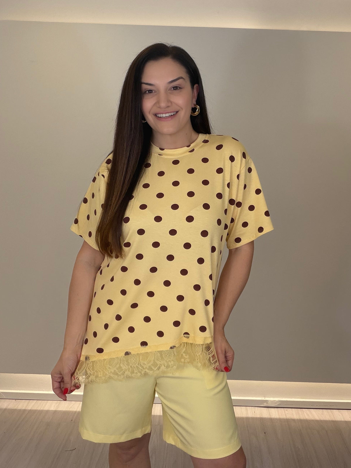 Blusa Poá com Barra de Renda